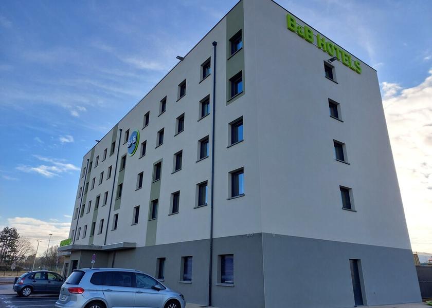 Auvergne-Rhone-Alpes Viriat Facade