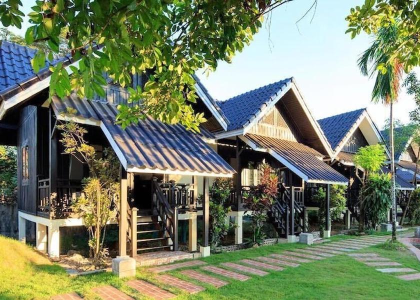 Vientiane Province Vang Vieng Front of property