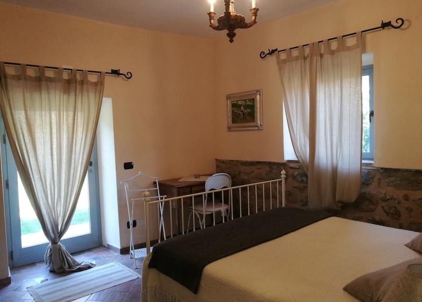 Tuscany Fivizzano Room