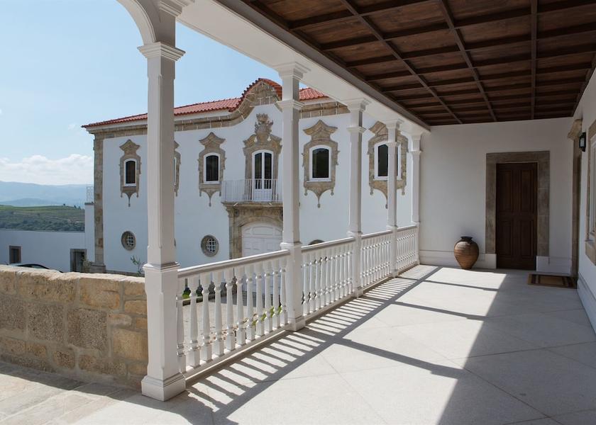 Vila Real Mesão Frio Porch