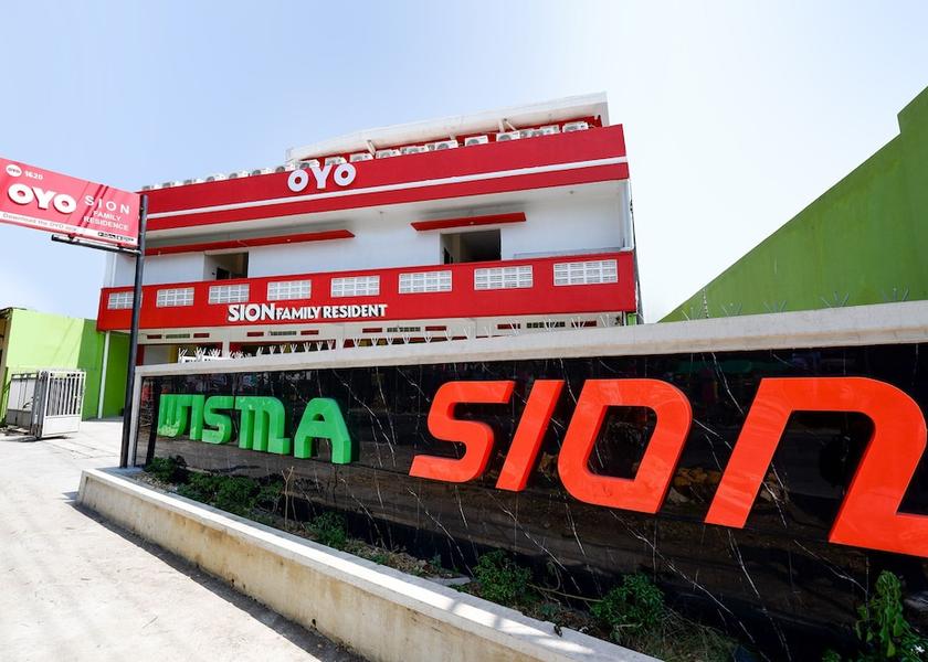Central Java Purwodadi Exterior Detail