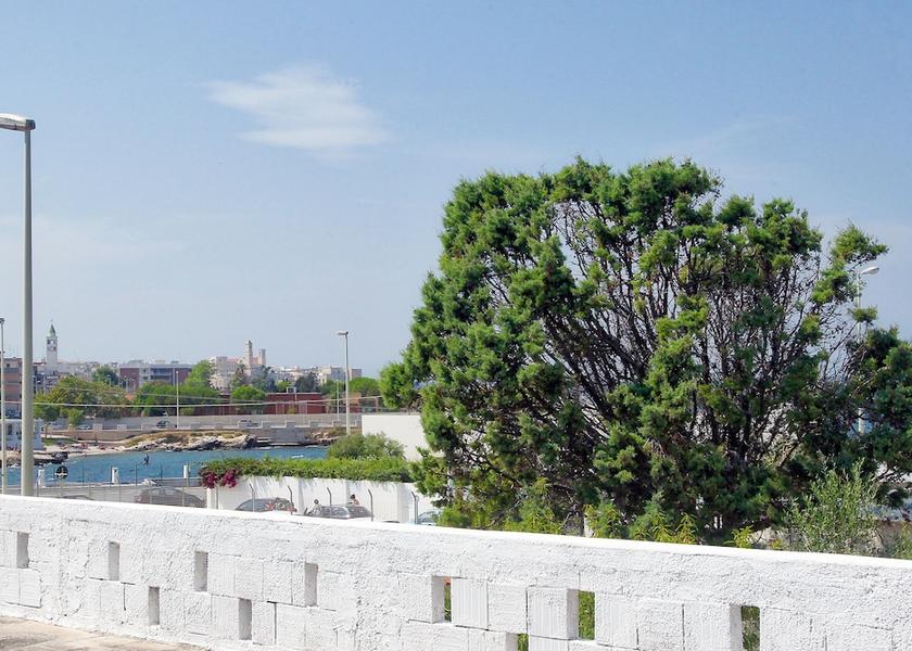 Puglia Giovinazzo Exterior Detail