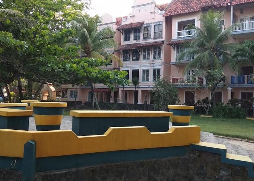 Banten Carita Exterior