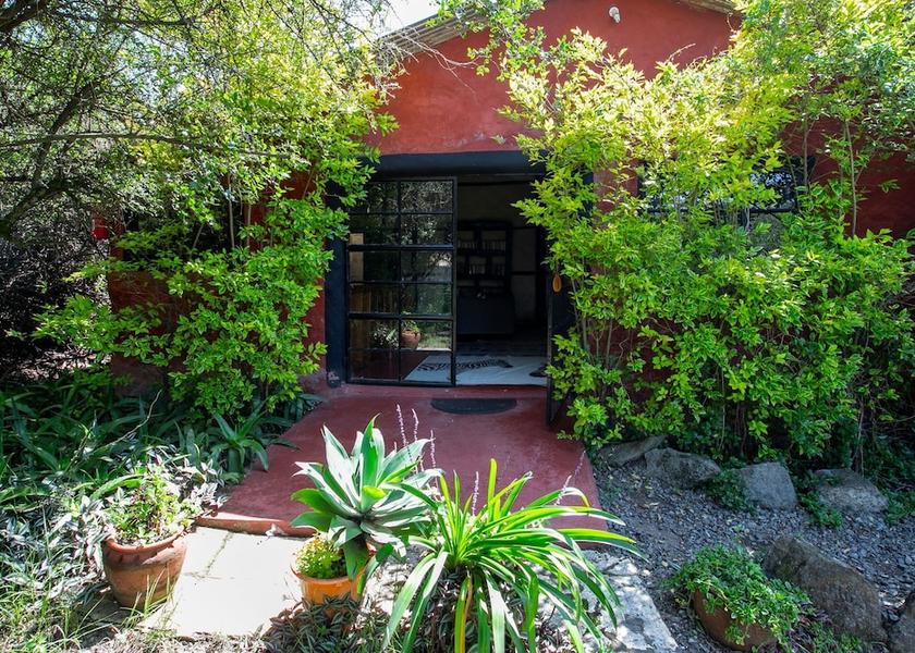  Nakuru Exterior Detail