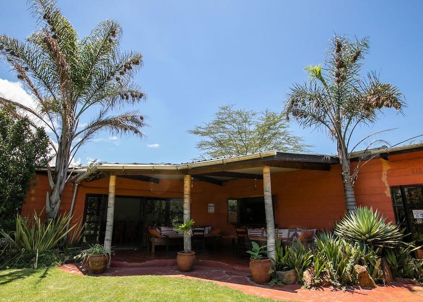  Nakuru Exterior Detail