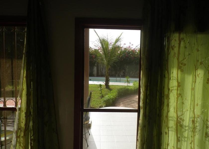  La Somone Interior Entrance