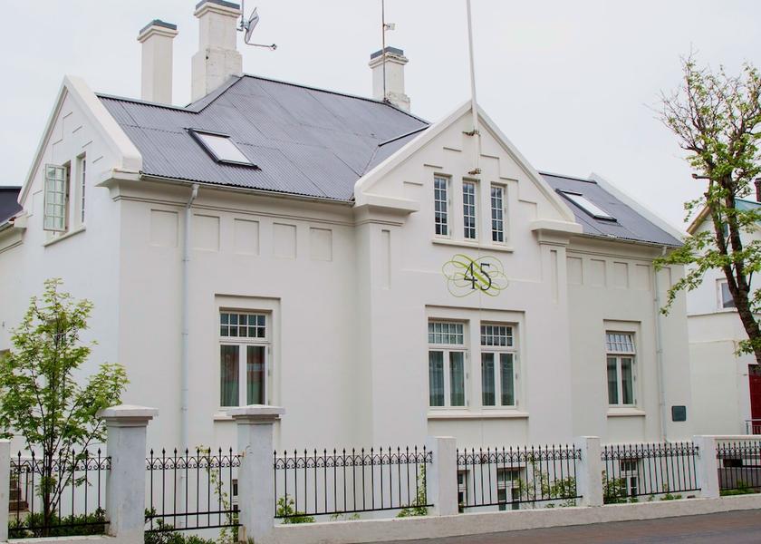 Southern Peninsula Reykjavik Facade