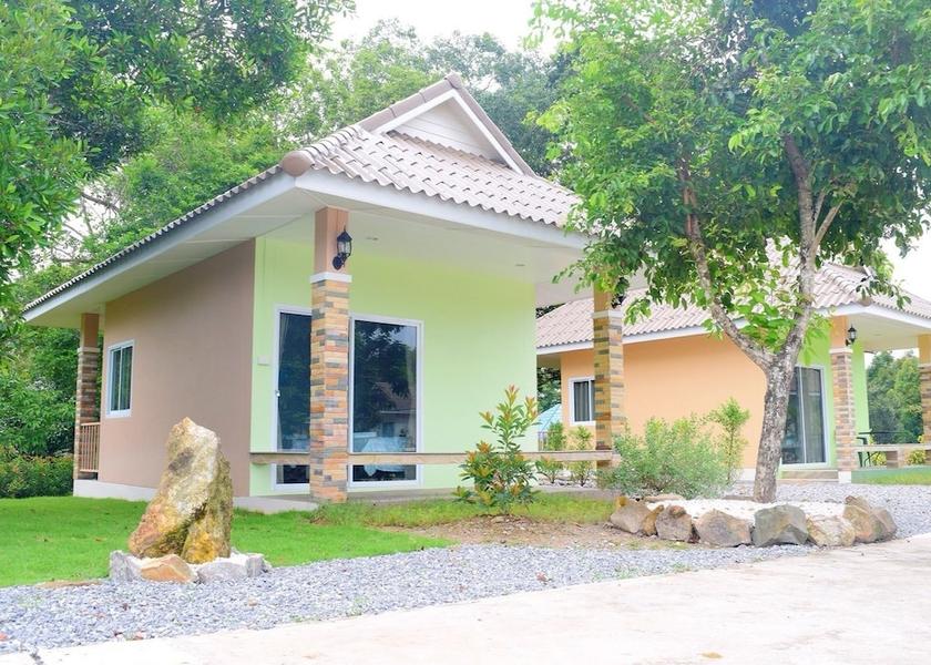 Chanthaburi Tha Mai Exterior Detail