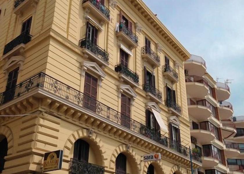 Lazio Formia Exterior Detail