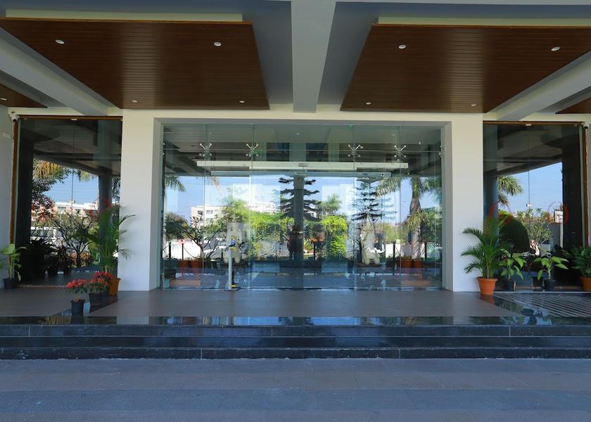 Maharashtra Latur Hotel Exterior