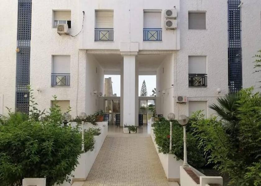  Tunis Exterior Detail