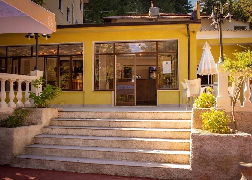 Calabria Taverna Exterior Detail