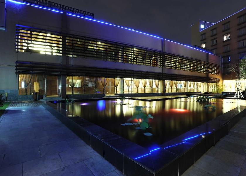  Shanghai Courtyard
