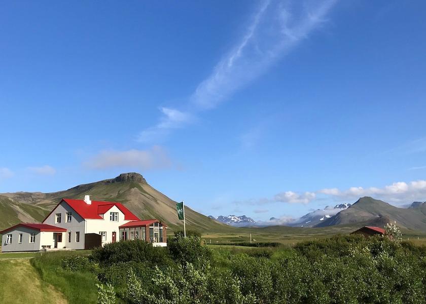  Grundarfjörður Primary image