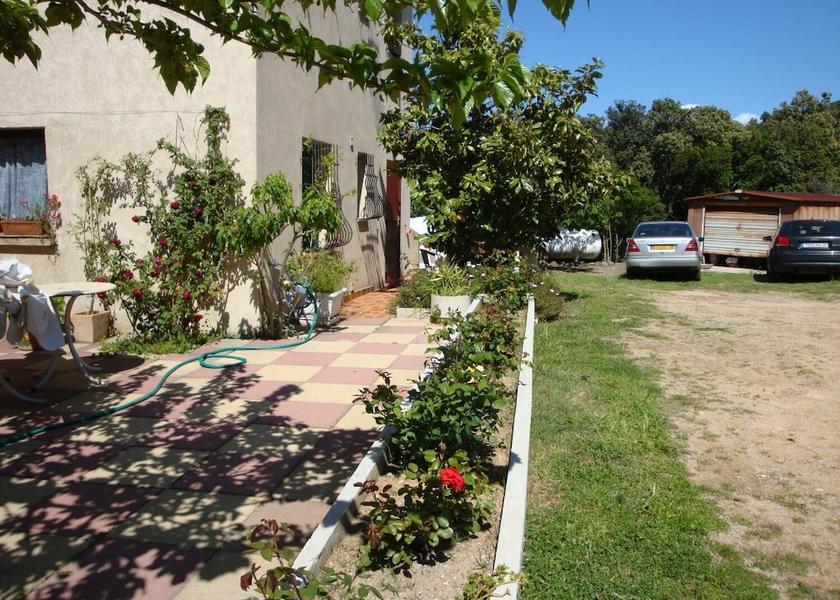 Corsica Galeria Property Grounds