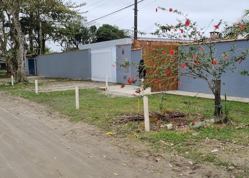 São Paulo State Bertioga Facade