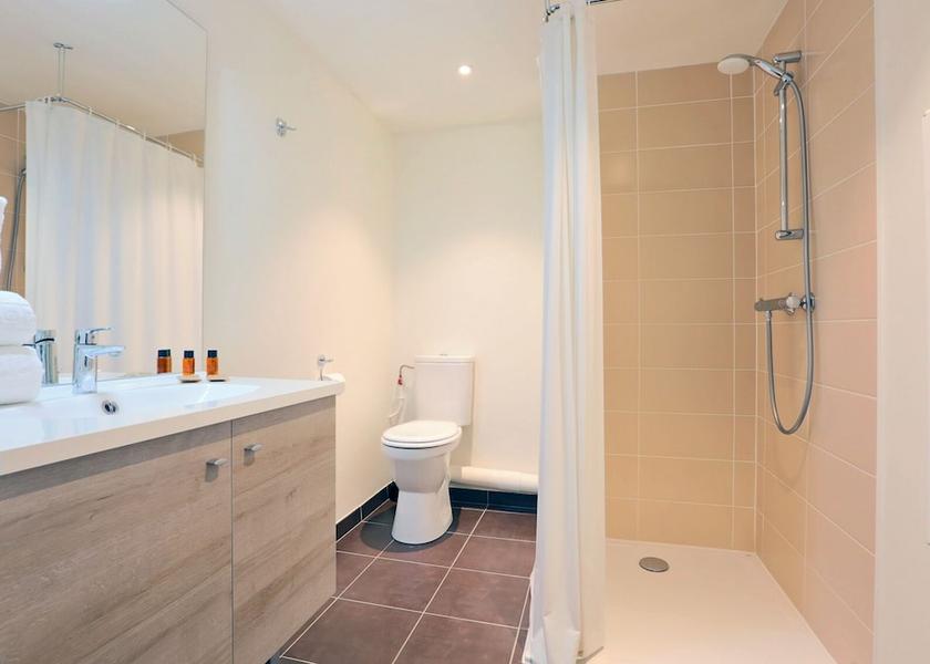 Grand Est Nancy Bathroom
