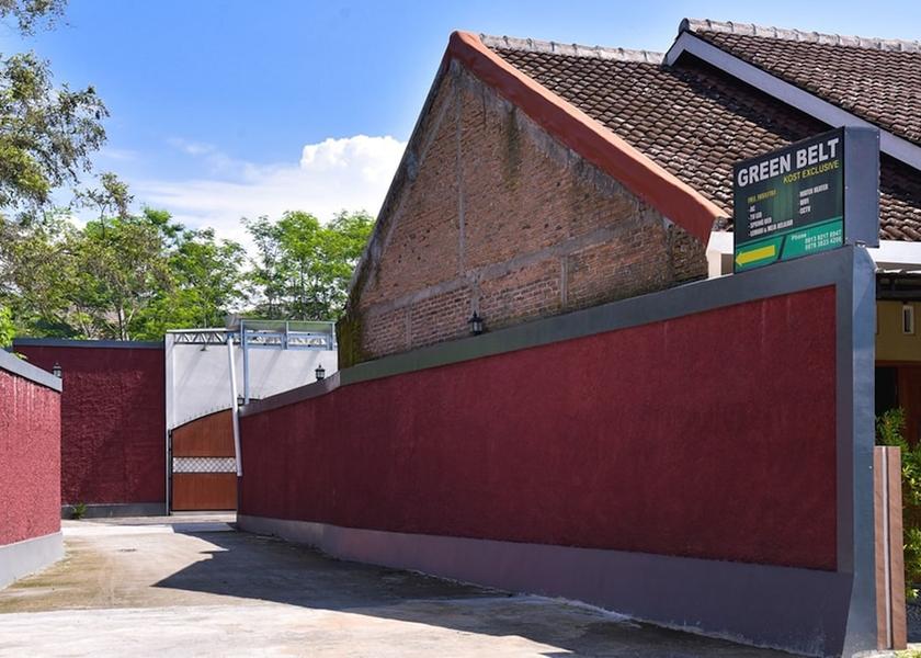 Central Java Ngemplak Exterior Detail
