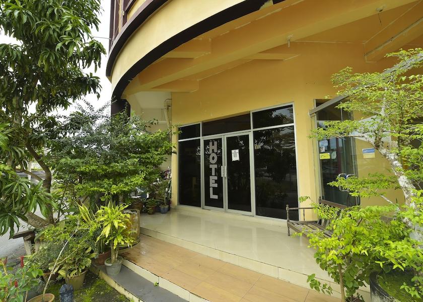 Johor Pontian Exterior Detail