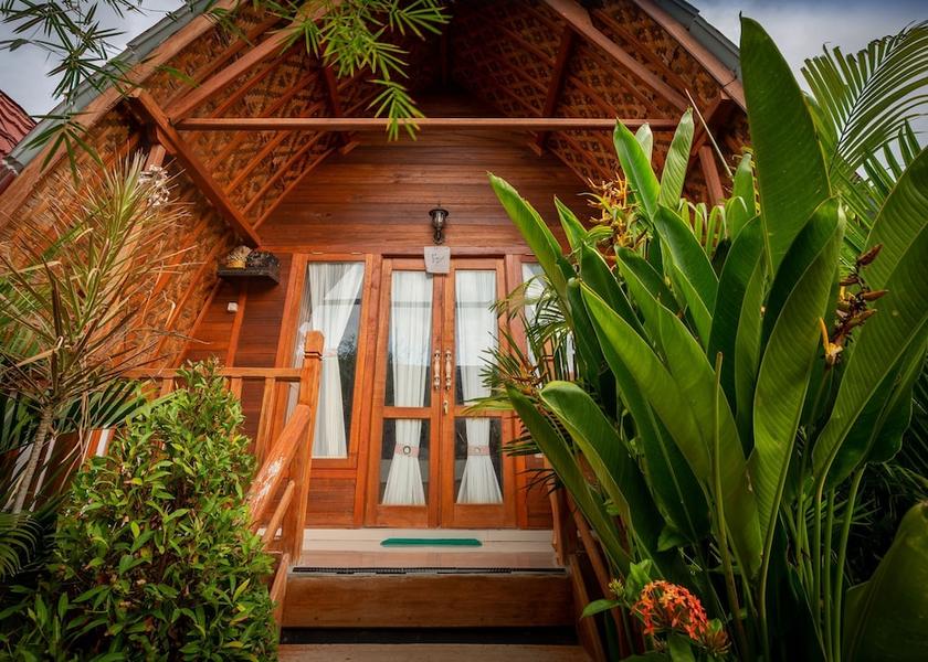 Bali Penida Island Garden view