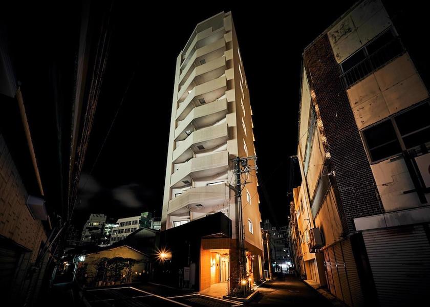 Okinawa (prefecture) Naha Exterior Detail