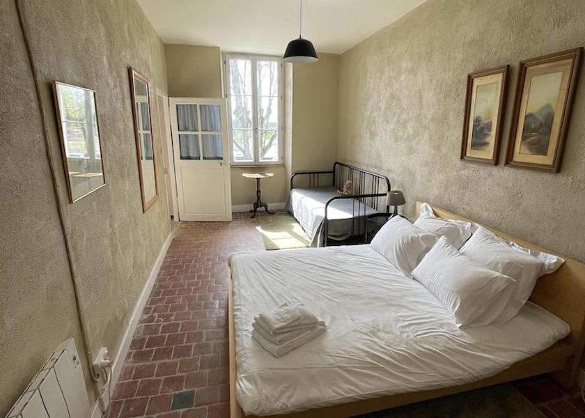 Bourgogne-Franche-Comte Nevers Room