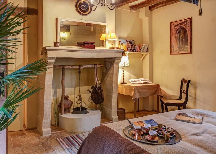 Pays de la Loire Saint-Saturnin Room