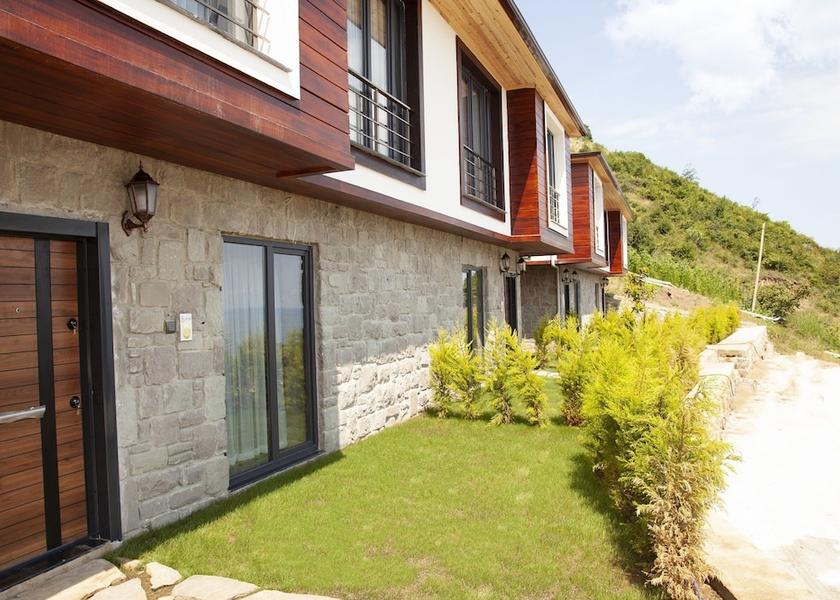 Trabzon Arsin Courtyard