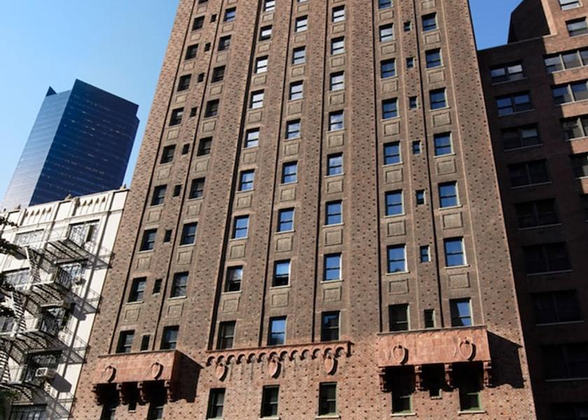 New York New York Facade