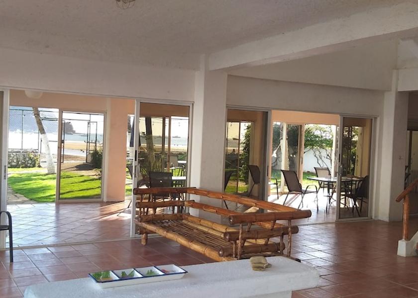 Rivas (department) San Juan del Sur Interior Entrance