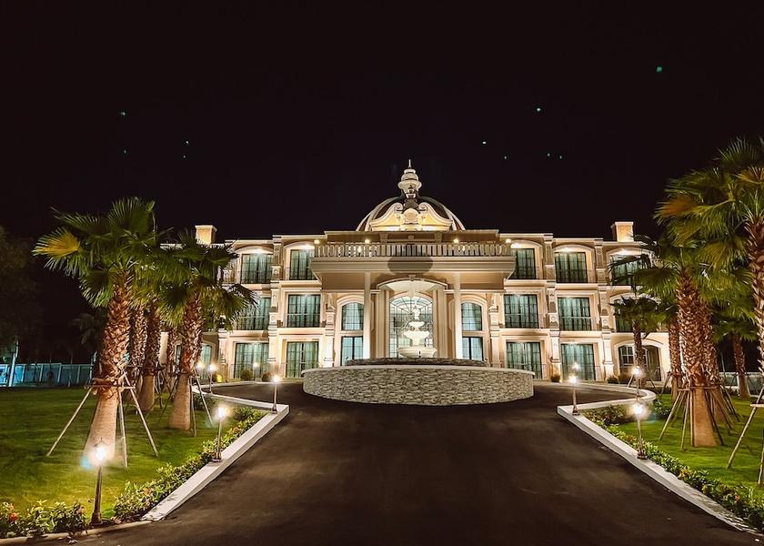 Chonburi Sattahip Facade