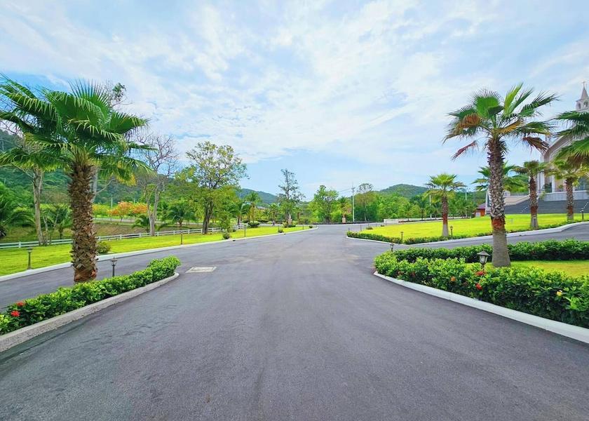 Chonburi Sattahip Facade