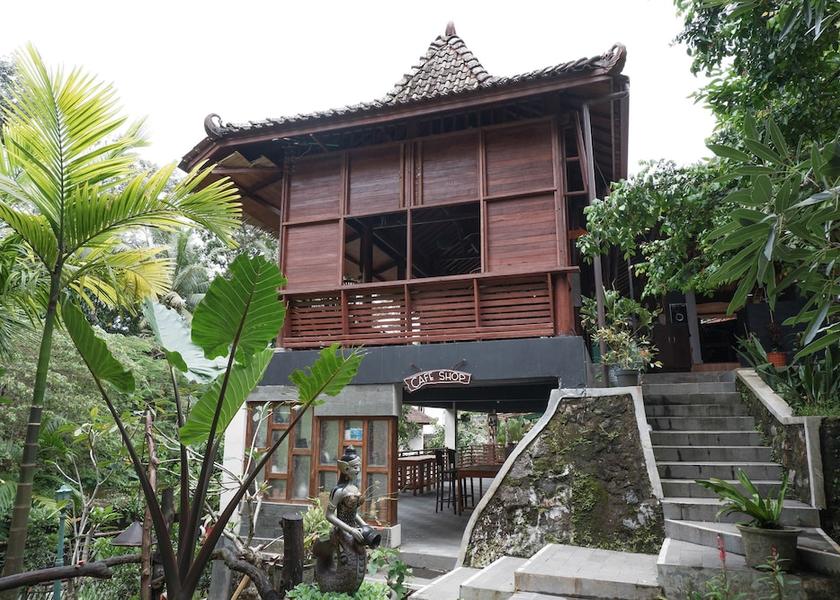 Special Region of Yogyakarta Ngaglik Facade