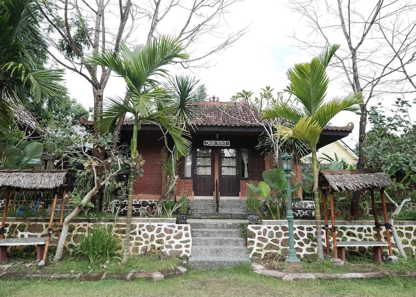 Special Region of Yogyakarta Ngaglik Exterior Detail