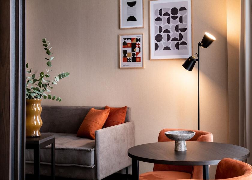 Lombardy Lainate Room