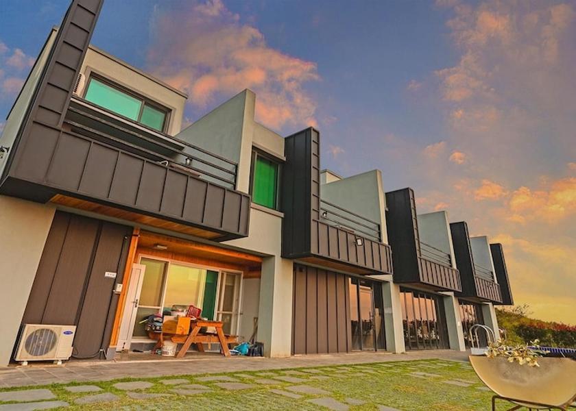 South Gyeongsang Namhae Exterior Detail