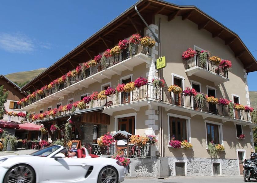 Auvergne-Rhône-Alpes Valloire Facade