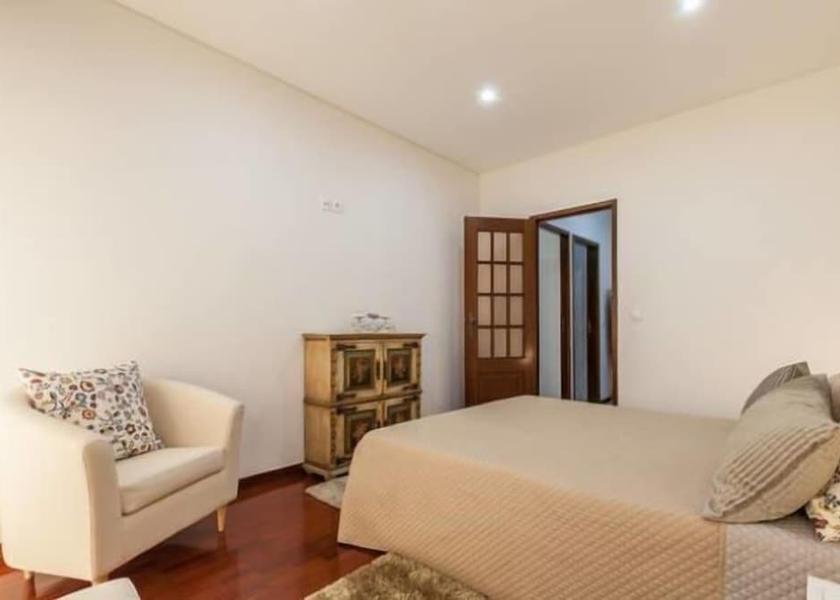 Braga Braga Room