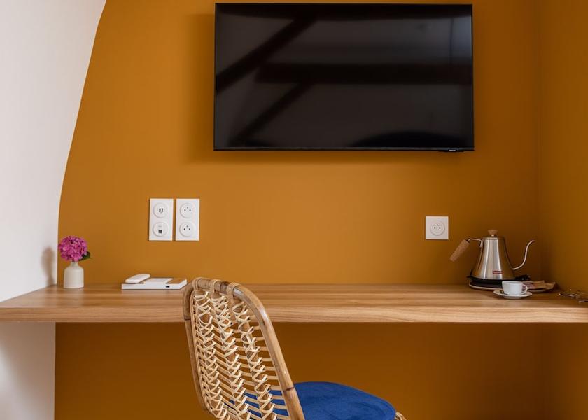 Nouvelle-Aquitaine Altillac Room