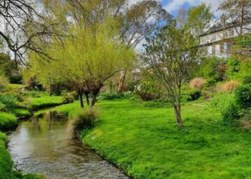Tasmania Mole Creek Garden