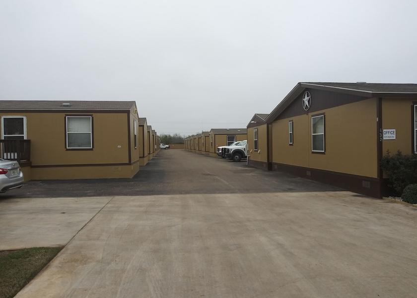 Texas Cotulla Facade