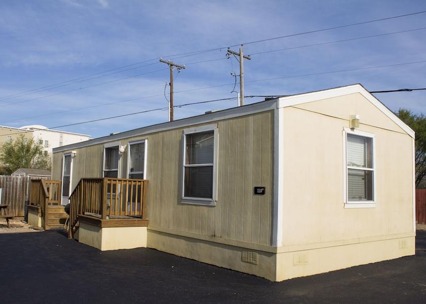 Texas Cotulla Exterior Detail