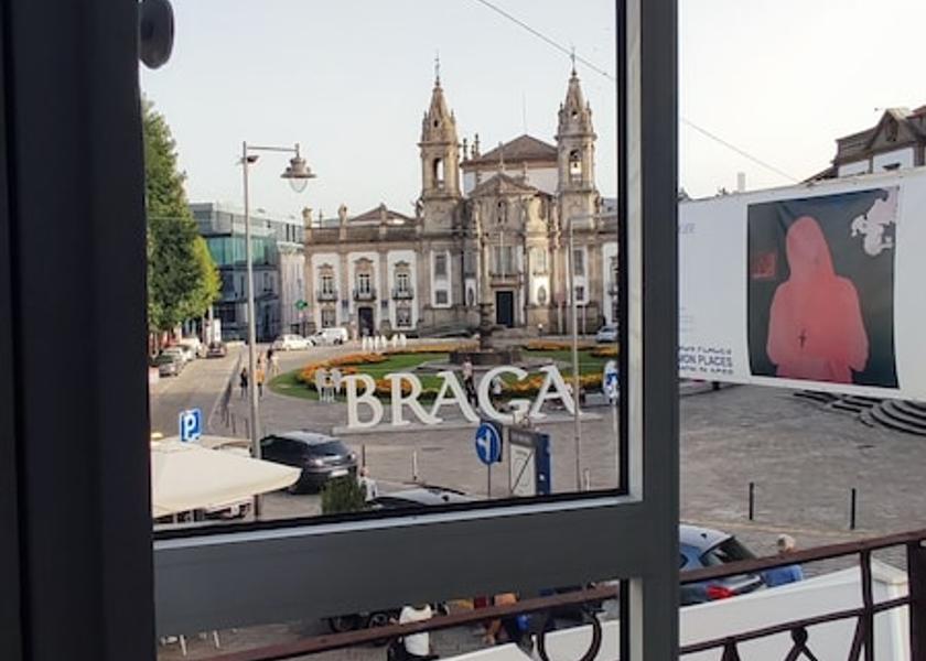 Braga Braga Room