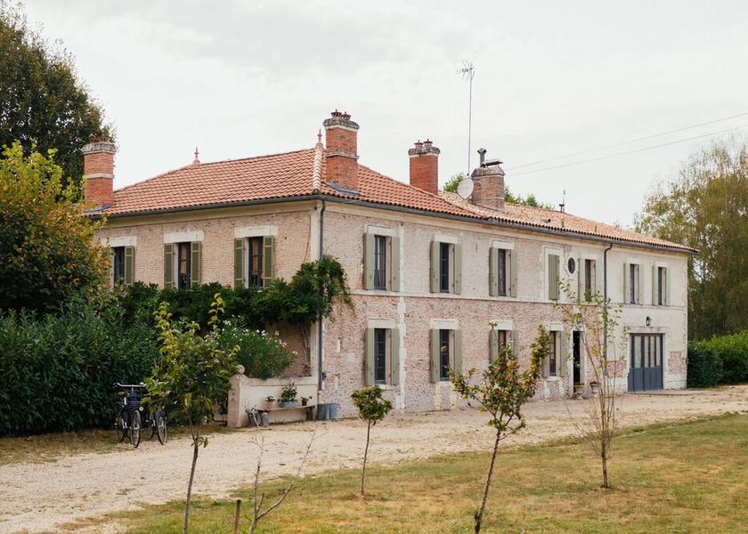 Nouvelle-Aquitaine La Roche-Chalais Facade