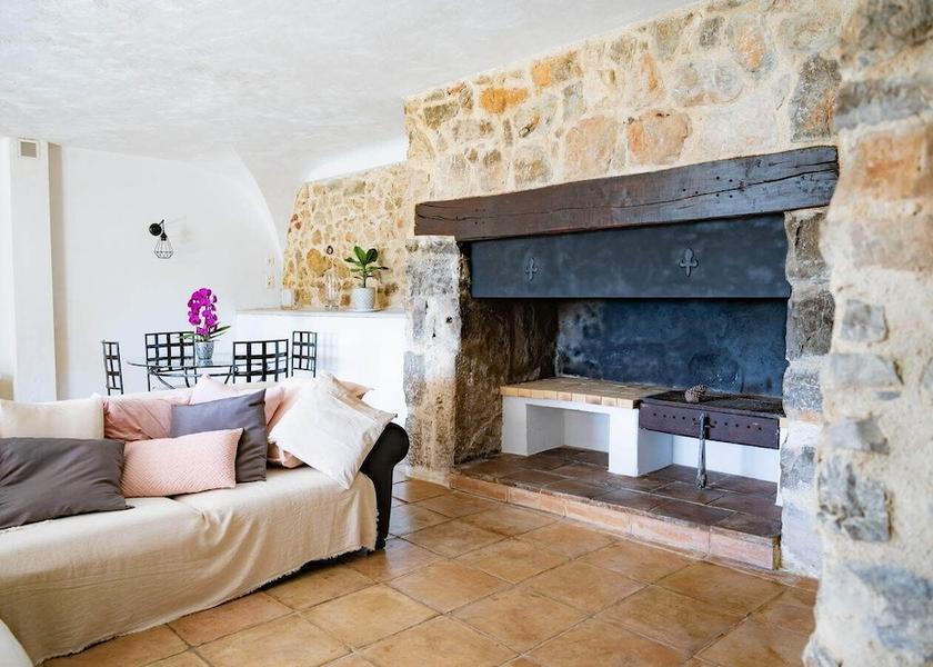 Provence - Alpes - Cote d'Azur Fayence Reception