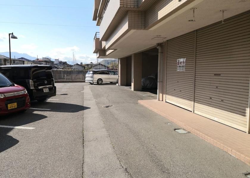 Yamanashi Fuefuki Parking