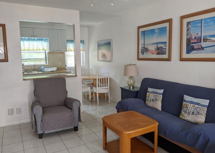Florida Lauderdale-by-the-Sea Living area