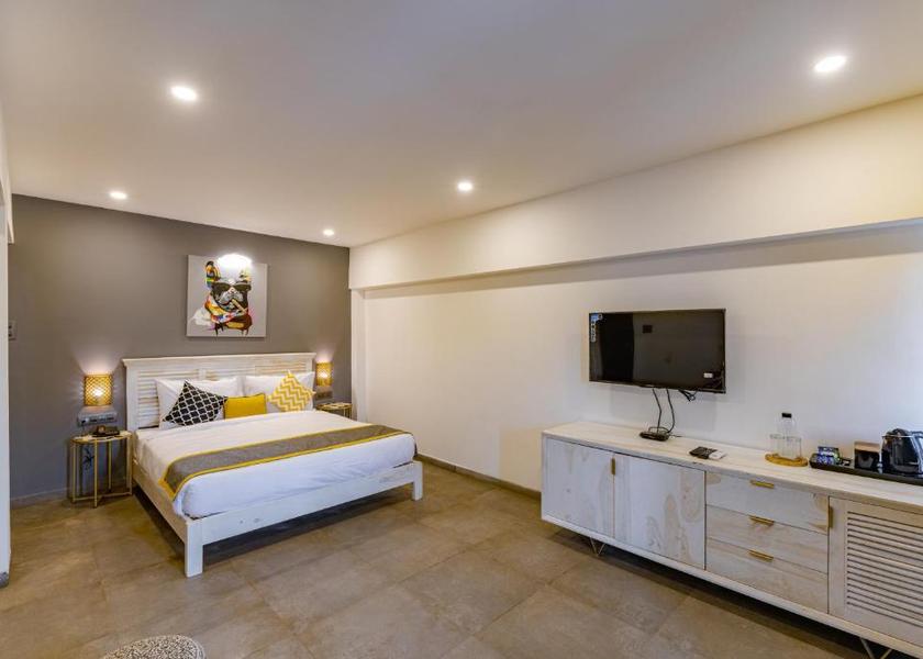 Maharashtra Lonavala Suite Room