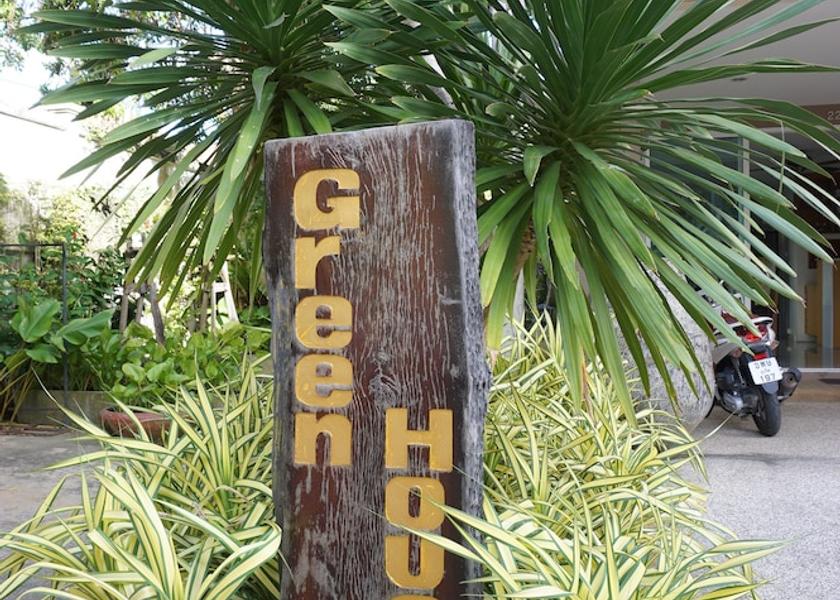 Phuket Si Sunthon Exterior Detail