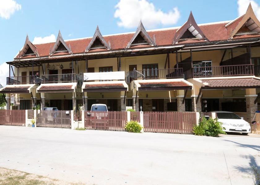 Phuket Province Thep Krasattri Exterior Detail